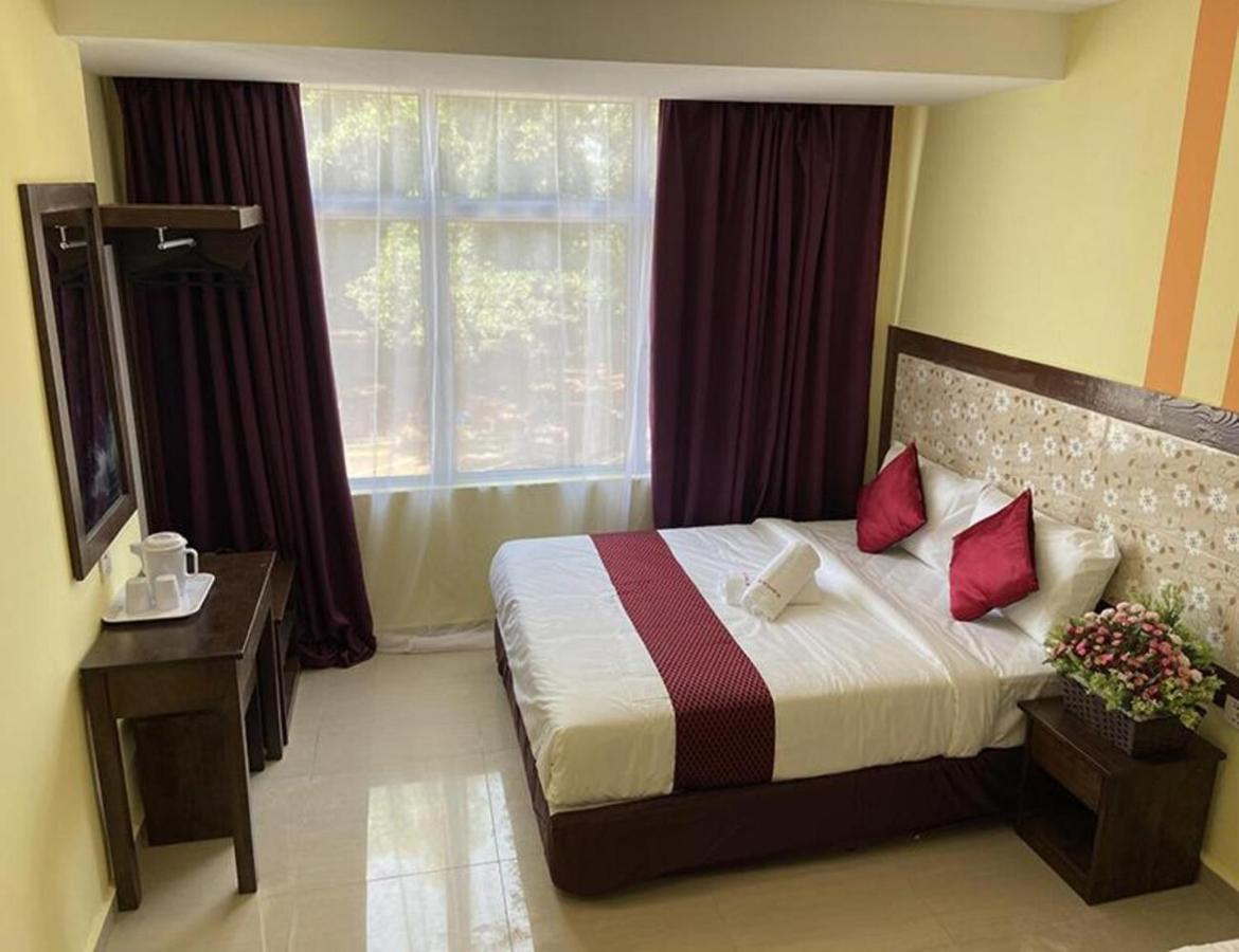 Sun Inns Hotel Meru Raya Chemor エクステリア 写真